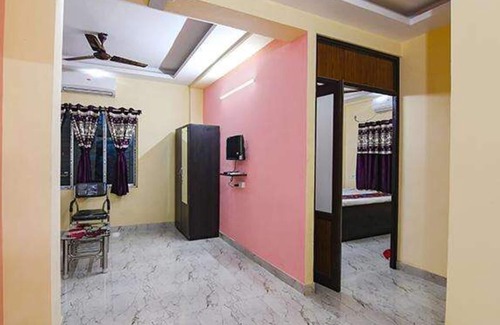 Chinar Park Hotel | Fabexpress Comfort Inn