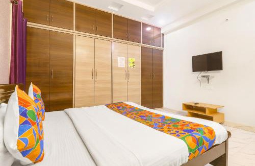 Madhapur Hotel | FabExpress Golden Gate - Nr Hitech City