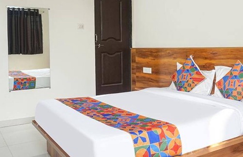 Pimpri - Chinchwad Hotel | Fabexpress Sai Executive