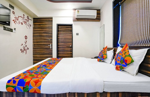 Malad East Hotel | Fabexpress Shalimar