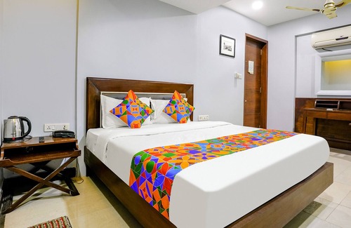 J B Nagar Hotel | Fabexpress We Stay