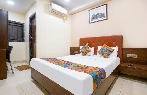 Marol Hotel | FabHotel Airport Retreat - Nr International Mumbai Airport