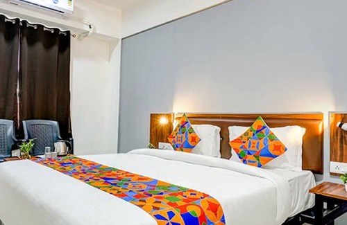 Wakad Hotel | Fabhotel Ambience Executive