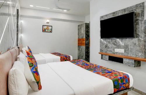 Ahmedabad Hotel | FabHotel Annex Inn