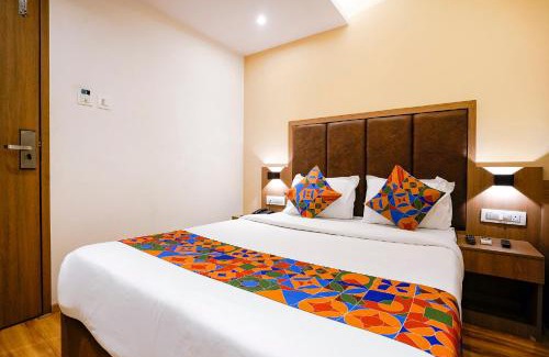 Sakinaka Hotel | FabHotel Atithi Residency I - Nr BKC