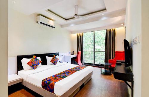 Ballygunge Hotel | FabHotel Ballygunge Luxury - Behind Punjab Club
