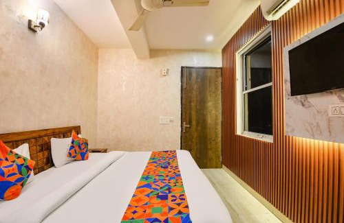 Munirka Hotel | FabHotel Blu Lagoon Inn - Max Super Speciality Hospital and Select Citywalk Mall