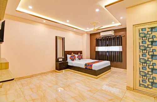Dumdum Hotel | FabHotel BN Palace - Near Belgharia expressway