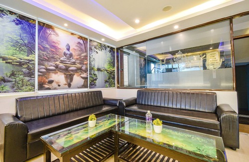 Kukatpally Housing Board Colony Hotel | Fabhotel Broholic Prime Suites
