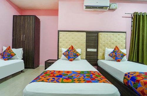 Vyttila Hotel | FabHotel Central Inn Residency