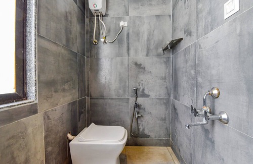 Surat Hotel | Fabhotel Code