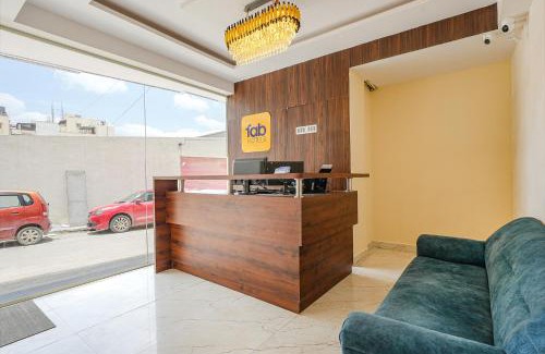 Marathahalli Hotel | FabHotel Crystal Suites - Near Marathahalli Junction