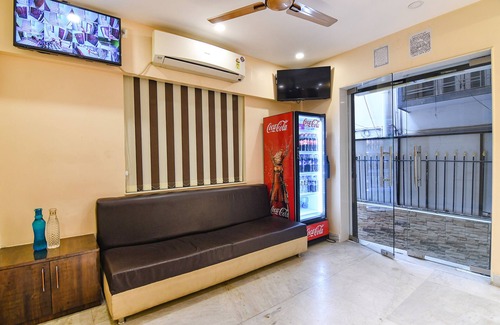 Chinar Park Hotel | Fabhotel Divine Chariot