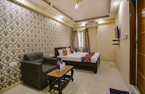 Jayanagar Hotel | Fabhotel Emerald Inn