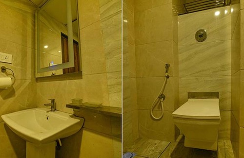 Shivaji Nagar Hotel | Fabhotel Emerald Resort