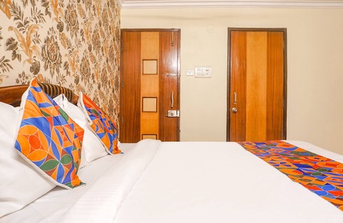 Kalyani Nagar Hotel | Fabhotel Galaxy Residency