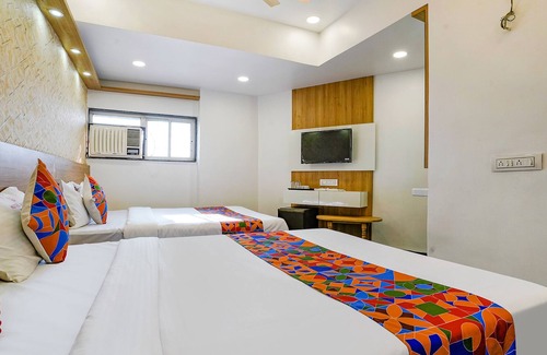 Wagholi Hotel | Fabhotel Galaxy Stay