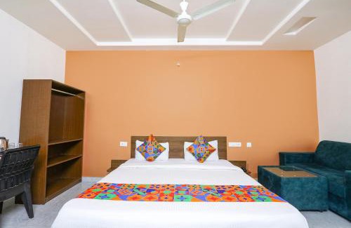 Madhapur Hotel | FabHotel Golden Hitech - Nr Hitech City
