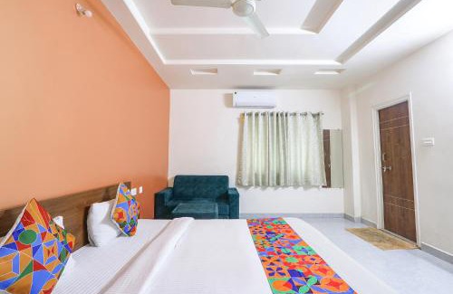 Madhapur Hotel | FabHotel Golden Hitech - Nr Hitech City