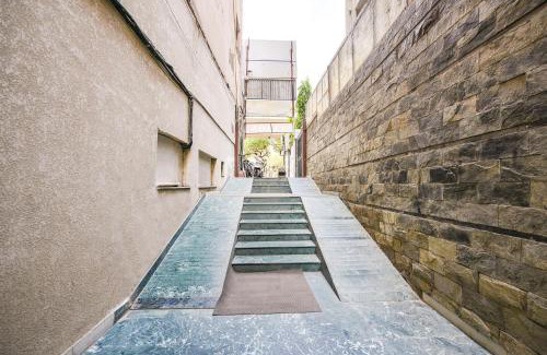 Kailash Colony Hotel | FabHotel Grand Boutique