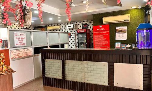 Faridabad Hotel | FabHotel Grand Highway