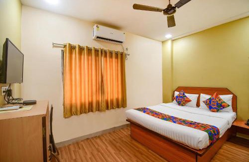 Dankuni Hotel | FabHotel Kamala Inn