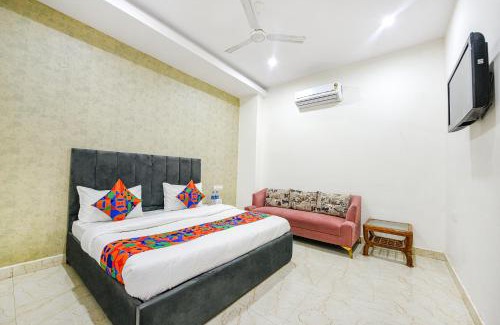 Faridabad Hotel | FabHotel Kavya Inn - Nr The Mall of Faridabad