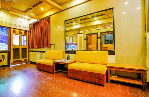 Khar Hotel | Fabhotel King'S Palace