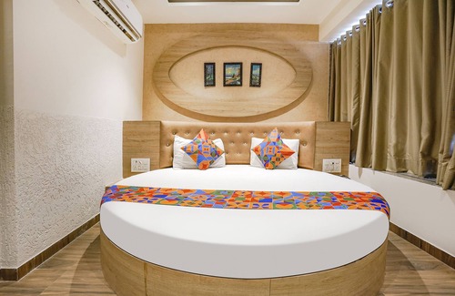 Ahmedabad Hotel | Fabhotel Kingsway