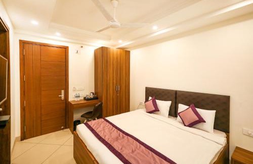 Malviya Nagar Hotel | FabHotel La Paz Stay B&B