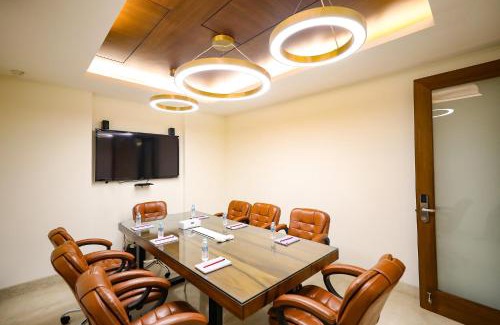 Malviya Nagar Hotel | FabHotel La Paz Stay B&B