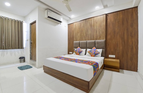 Ahmedabad Hotel | Fabhotel Maan Palace