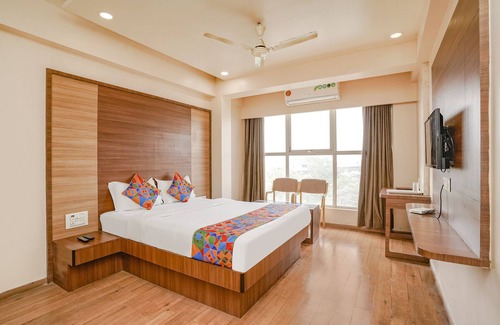 Bhiwandi Hotel | Fabhotel Mahadev Residency