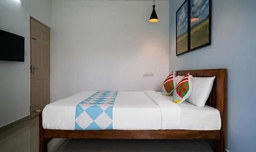 Kakkanad Hotel | FabHotel Majestic Heights
