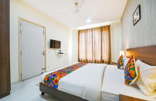 Sector 39 Hotel | FabHotel Mikado Palace