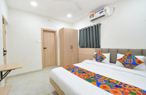 Hyderabad Hotel | FabHotel Narsingi - Nr Global Eye Hospital, Narsingi