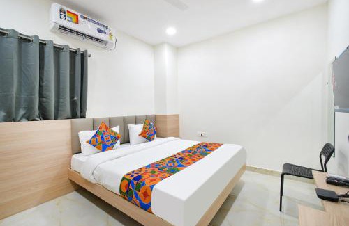 Hyderabad Hotel | FabHotel Narsingi - Nr Global Eye Hospital, Narsingi