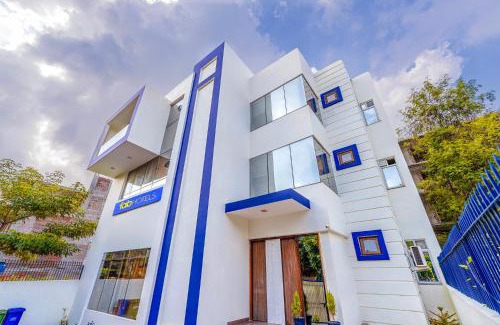 Sushant Lok Hotel | FabHotel Oyster Villa