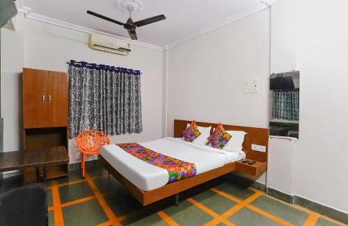 Panvel Hotel | FabHotel Peaceful Studio AAI Bungalow