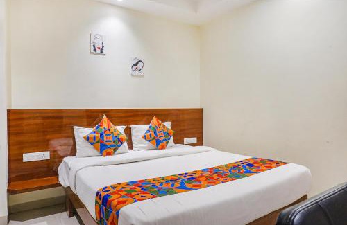 Clover Park Hotel | FabHotel Phoenix Inn