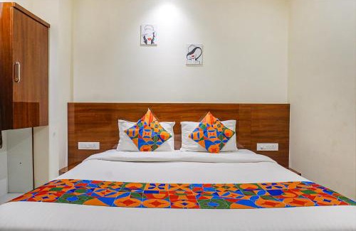 Clover Park Hotel | FabHotel Phoenix Inn