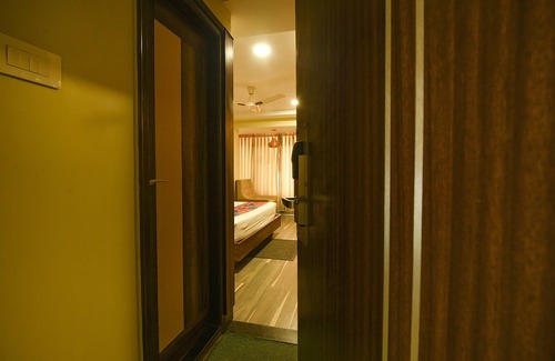 Shivaji Nagar Hotel | Fabhotel Phoenix Resorts
