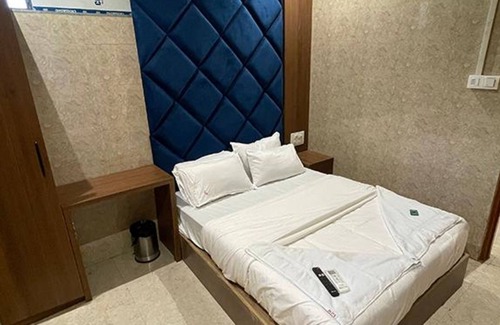 Girgaon Hotel | Fabhotel Platinum Inn