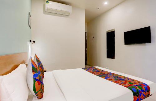 Vadodara Hotel | FabHotel Prime Ace II - Near Jupiter Hospital