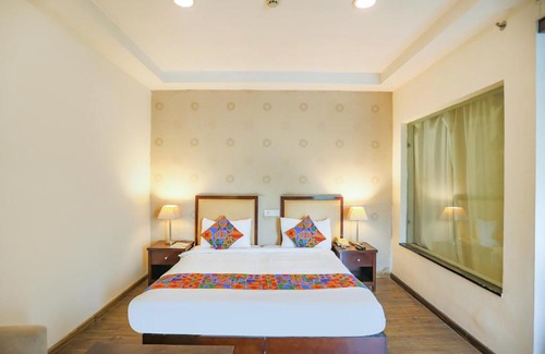 Sector 14 Hotel | FabHotel Prime Gren Ville
