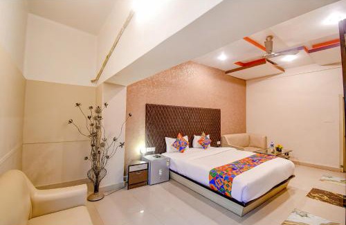 Ballygunge Hotel | FabHotel Prime Rockstar Suites