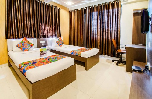 Wakad Hotel | Fabhotel Prime Sanket Inn