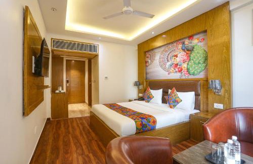Dwarka Hotel | FabHotel Prime Star 17 - Nr Yashobhoomi Convention Centre