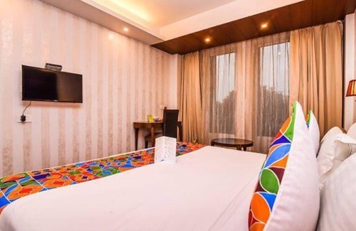 Chittaranjan Hotel | Fabhotel Prime The New Heaven