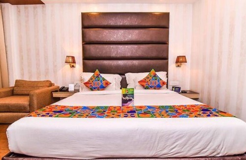 Chittaranjan Hotel | Fabhotel Prime The New Heaven